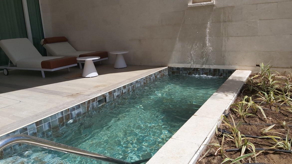 Plunge Pool